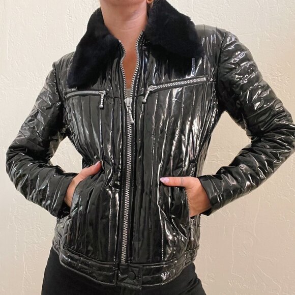 Vintage 90s/Y2K Black Faux Patent Leather Fur Collar Zip Up Jack - Picture 3 of 7